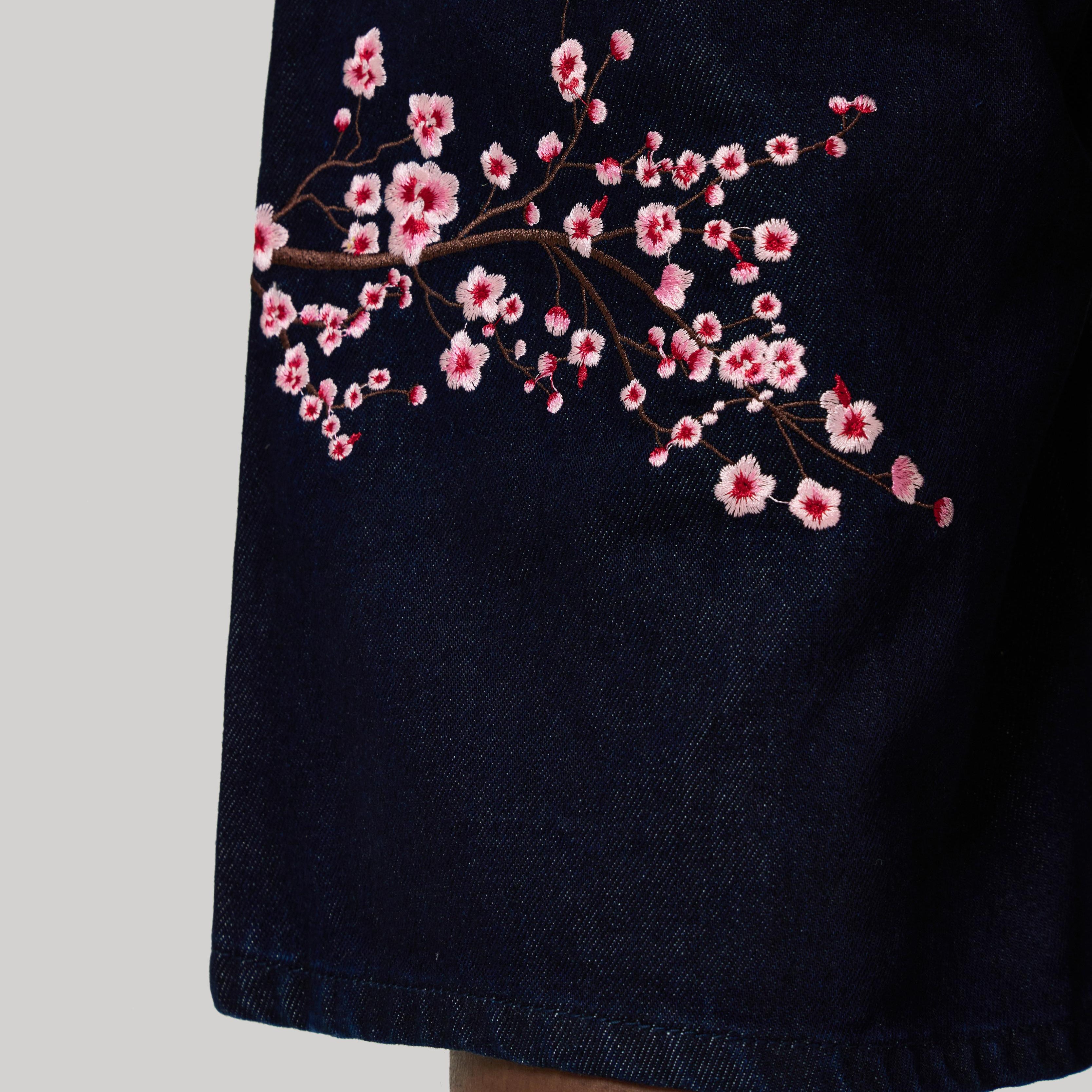 JAPAN EMBROIDERED JORTS